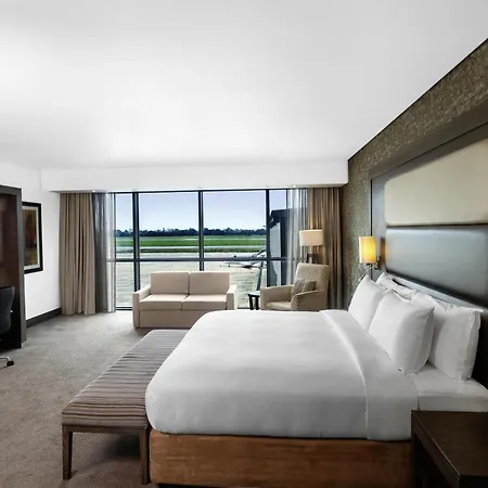 Legend Hotel Lagos Airport, Curio Collection By Hilton-3